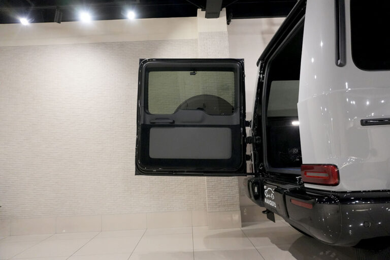 2023年式 メルセデスベンツ G400d ダークブラック AMGライン Gmanufakturプログラム ステルスグレー MQ4104