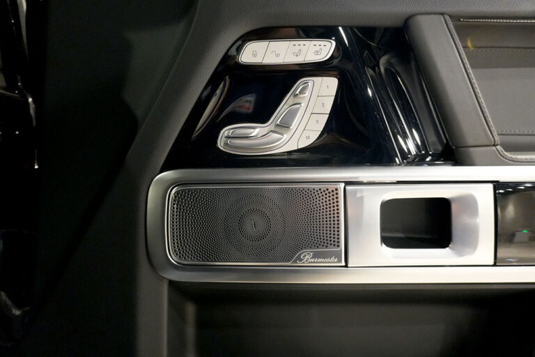 2023年式 メルセデスベンツ G400d ダークブラック AMGライン Gmanufakturプログラム ステルスグレー MQ4104