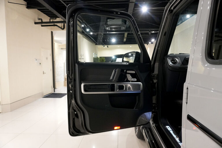 2023年式 メルセデスベンツ G400d ダークブラック AMGライン Gmanufakturプログラム ステルスグレー MQ4104