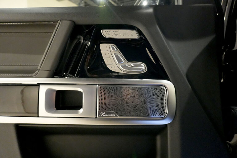 2023年式 メルセデスベンツ G400d ダークブラック AMGライン Gmanufakturプログラム ステルスグレー MQ4104