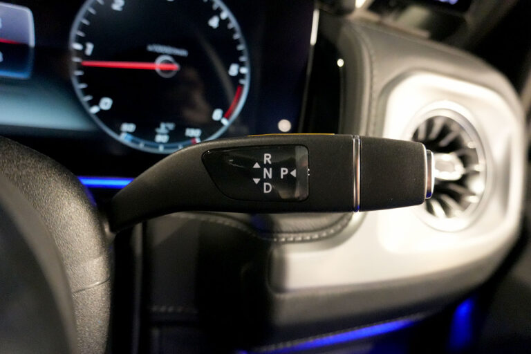 2023年式 メルセデスベンツ G400d ダークブラック AMGライン Gmanufakturプログラム ステルスグレー MQ4104