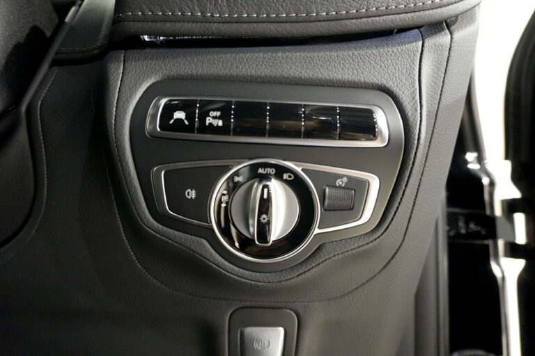 2023年式 メルセデスベンツ G400d ダークブラック AMGライン Gmanufakturプログラム ステルスグレー MQ4104