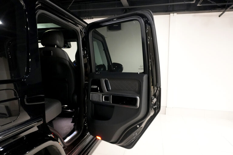 2023年式 メルセデスベンツ G400d ダークブラック Gmanufakturプログラム+ AMGライン オブシディアンブラック MQ4105