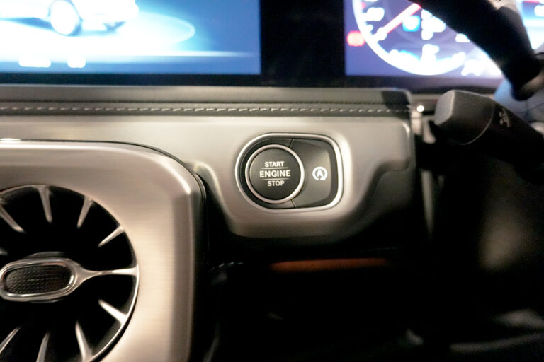 2023年式 メルセデスベンツ G400d ダークブラック Gmanufakturプログラム+ AMGライン オブシディアンブラック MQ4105
