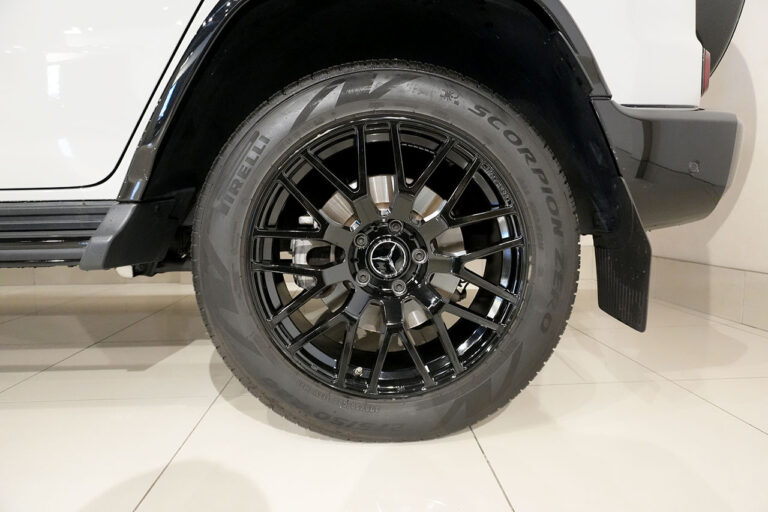 2022年式 メルセデスベンツ G400d ナイトグレーPKG Gmanufakturプログラム AMGライン MQ4108