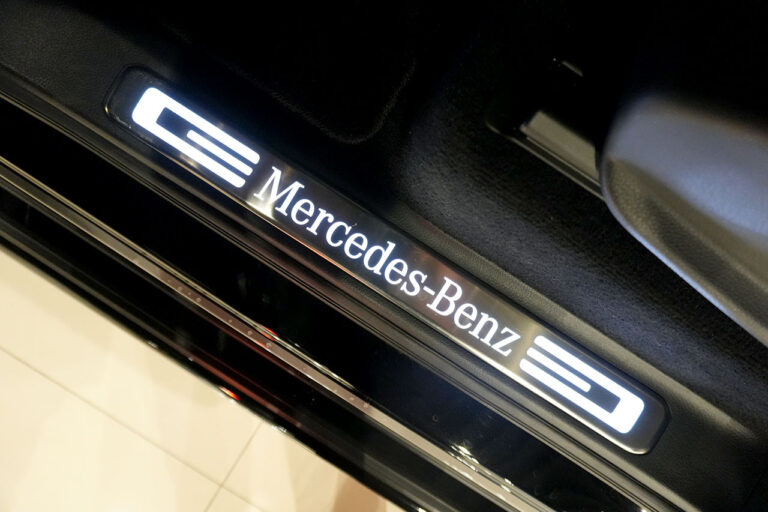 2022年式 メルセデスベンツ G400d ナイトグレーPKG Gmanufakturプログラム AMGライン MQ4108