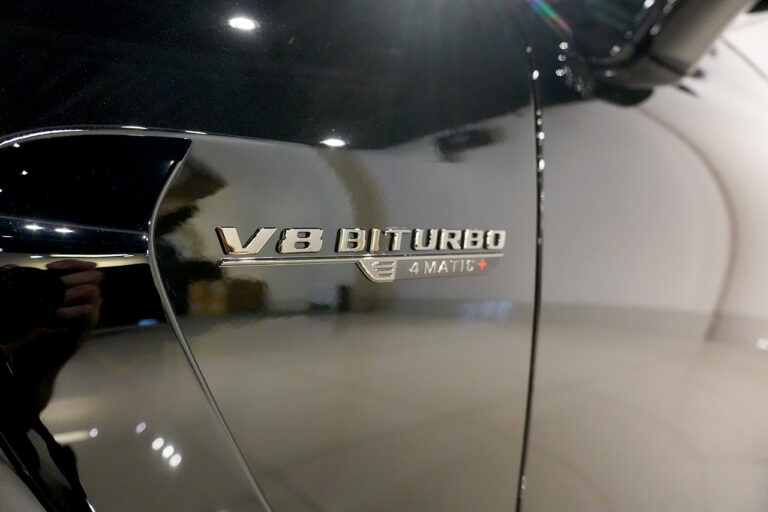 2024年式 メルセデスAMG GT63 4MATIC+ Coupe AMGパフォーマンス/カーボンPKG オブシディアンブラック