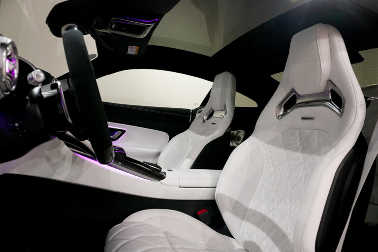 2024年式 メルセデスAMG GT63 4MATIC+ Coupe AMGパフォーマンス/カーボンPKG オブシディアンブラック