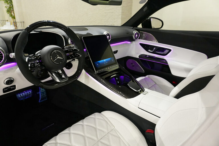 2024年式 メルセデスAMG GT63 4MATIC+ Coupe AMGパフォーマンス/カーボンPKG オブシディアンブラック