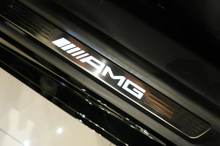 2024年式 メルセデスAMG GT63 4MATIC+ Coupe AMGパフォーマンス/カーボンPKG オブシディアンブラック