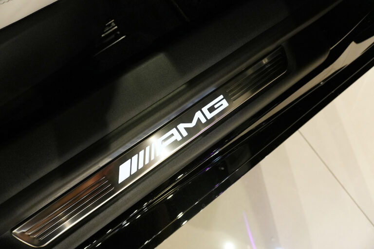 2024年式 メルセデスAMG GT63 4MATIC+ Coupe AMGパフォーマンス/カーボンPKG オブシディアンブラック