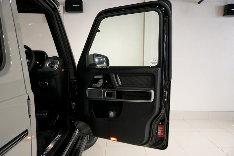 2025年式 メルセデスベンツ G400d オールナイトグレーPKG AMGライン MANUFAKTURプログラム+ ナイトPKG MQ4110