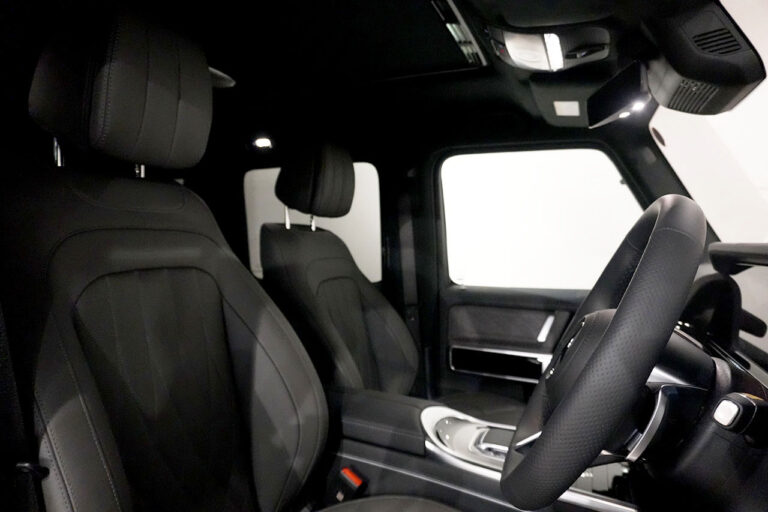 2025年式 メルセデスベンツ G450d MANUFAKTURプログラムプラス AMGライン ナイトパッケージ オブシディアンブラック MQ4109