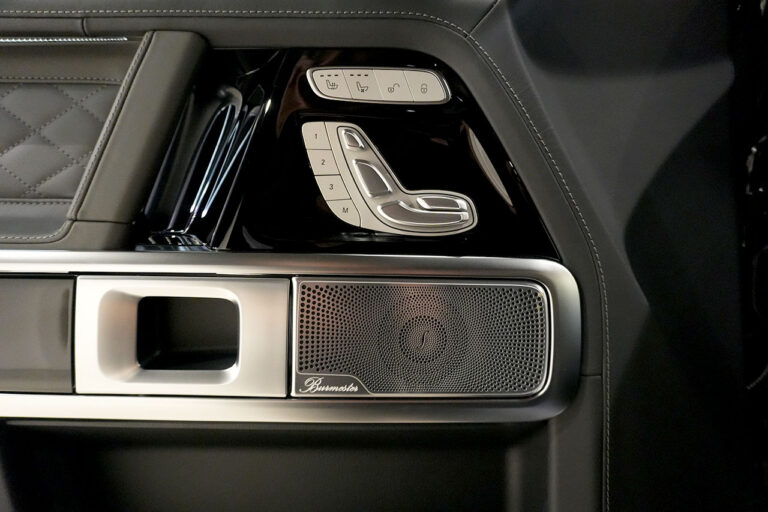 2025年式 メルセデスベンツ G450d MANUFAKTURプログラムプラス AMGライン ナイトパッケージ オブシディアンブラック MQ4109