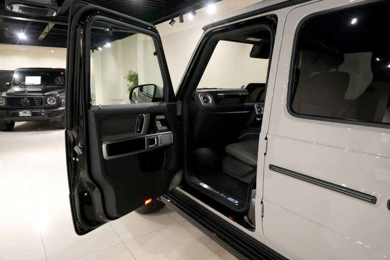 2025年式 メルセデスベンツ G450d ステルスグレーPKG AMGライン MANUFAKTURプログラム+ ナイトPKG MQ4110