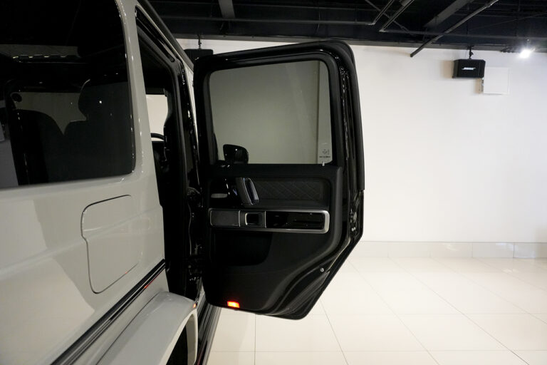 2025年式 メルセデスベンツ G400d オールナイトグレーPKG AMGライン MANUFAKTURプログラム+ ナイトPKG MQ4110