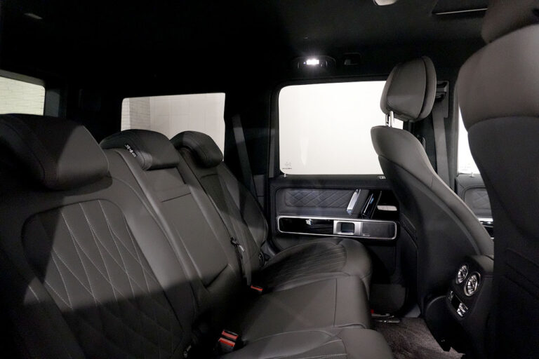 2025年式 メルセデスベンツ G450d MANUFAKTURプログラムプラス AMGライン ナイトパッケージ オブシディアンブラック MQ4109