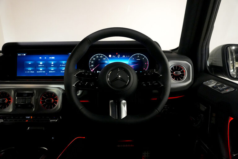 2025年式 メルセデスベンツ G400d オールナイトグレーPKG AMGライン MANUFAKTURプログラム+ ナイトPKG MQ4110