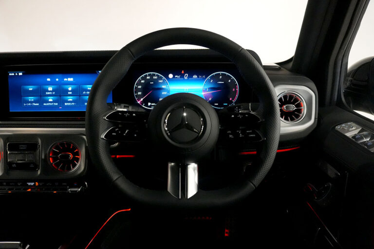 2025年式 メルセデスベンツ G450d MANUFAKTURプログラムプラス AMGライン ナイトパッケージ オブシディアンブラック MQ4109