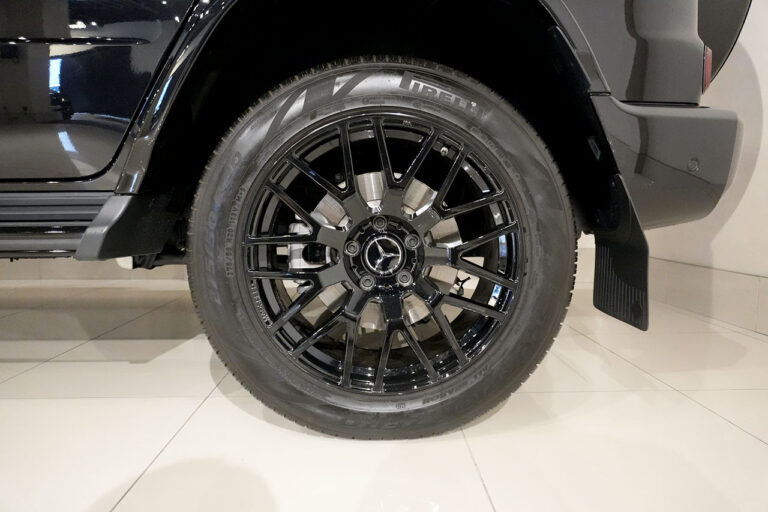2024年式 メルセデスベンツ G400d ダークブラック Gmanufakturプログラムプラス AMGライン MQ4113