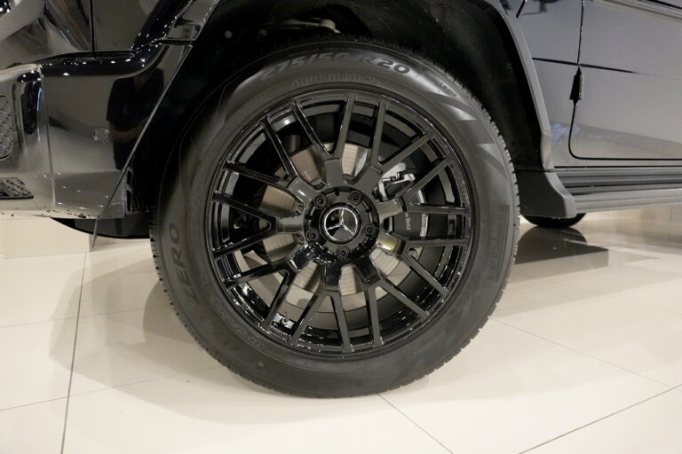 2023年式 メルセデスベンツ G400d ダークブラック Gmanufakturプログラム AMGライン オブシディアンブラック MQ4116　