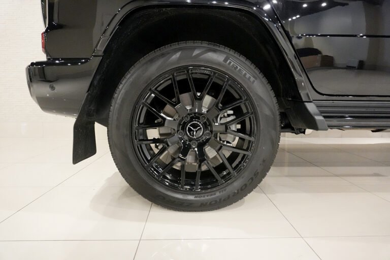 2023年式 メルセデスベンツ G400d ダークブラック Gmanufakturプログラム AMGライン オブシディアンブラック MQ4116　