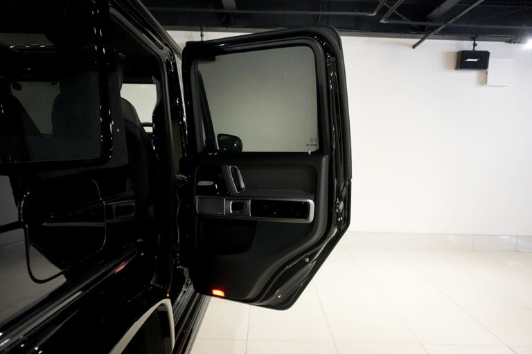 2023年式 メルセデスベンツ G400d ダークブラック Gmanufakturプログラム AMGライン オブシディアンブラック MQ4116　