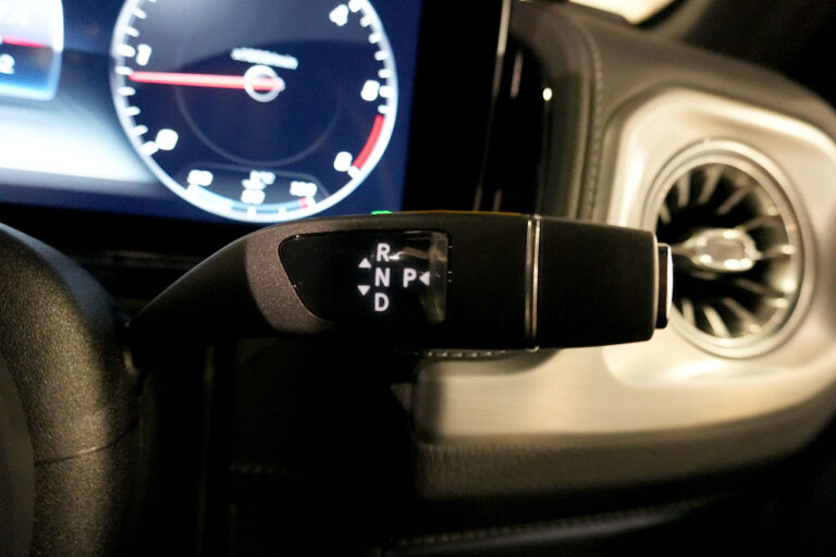 2023年式 メルセデスベンツ G400d ダークブラック Gmanufakturプログラム AMGライン オブシディアンブラック MQ4116