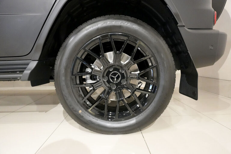 2025年式 メルセデスベンツ G450d ソルトブラック MANUFAKTURプログラム+ AMGライン MQ4097