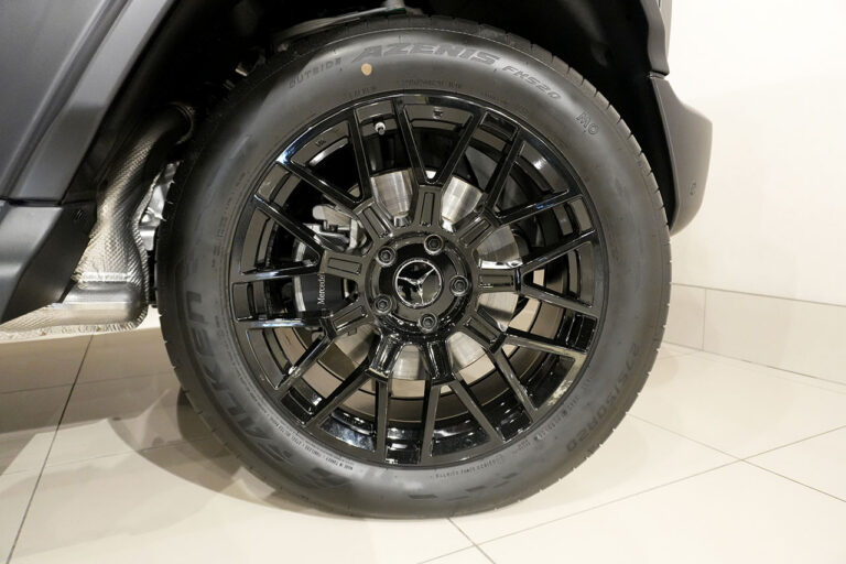 2025年式 メルセデスベンツ G450d ソルトブラック MANUFAKTURプログラム+ AMGライン MQ4097