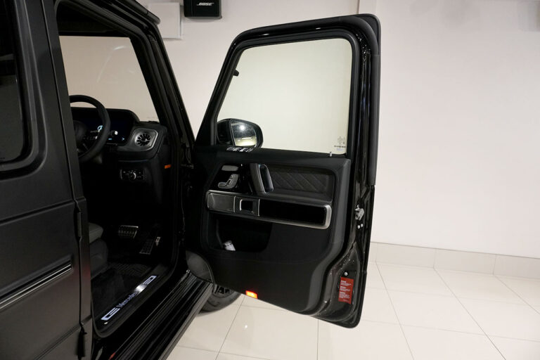 2025年式 メルセデスベンツ G450d ソルトブラック MANUFAKTURプログラム+ AMGライン MQ4097