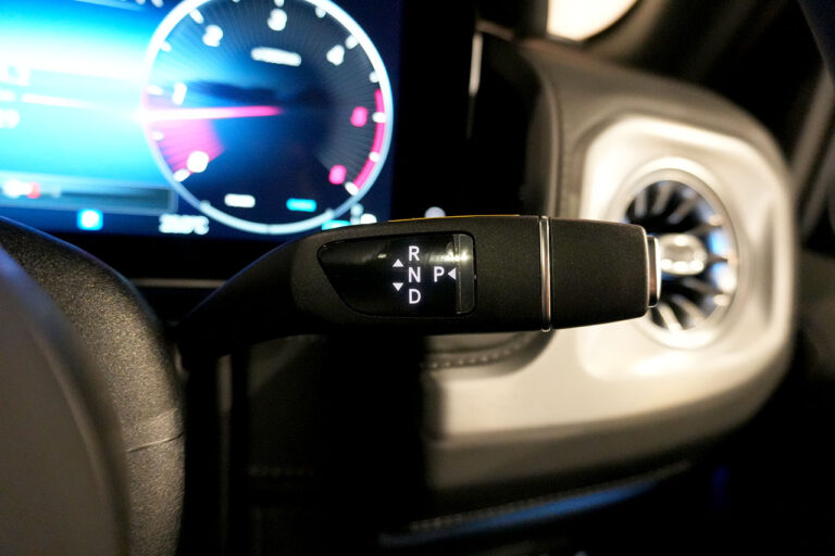 2025年式 メルセデスベンツ G450d ソルトブラック MANUFAKTURプログラム+ AMGライン MQ4097
