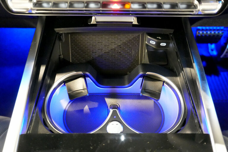 2025年式 メルセデスベンツ G450d ソルトブラック MANUFAKTURプログラム+ AMGライン MQ4097