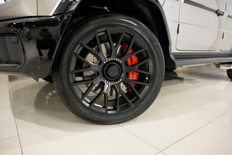 2025年式  メルセデスAMG G63 202502 ダークトパーズ MANUFAKTURプログラムプラス モハーベシルバー MQ4120