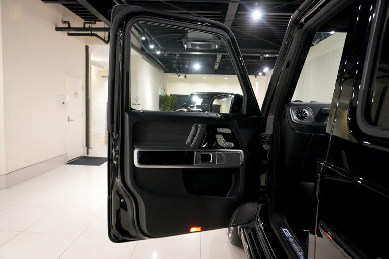 2023年式 メルセデスベンツ G400d ダークブラック Gmanufakturプログラム AMGライン MQ4124 オブシディアンブラック