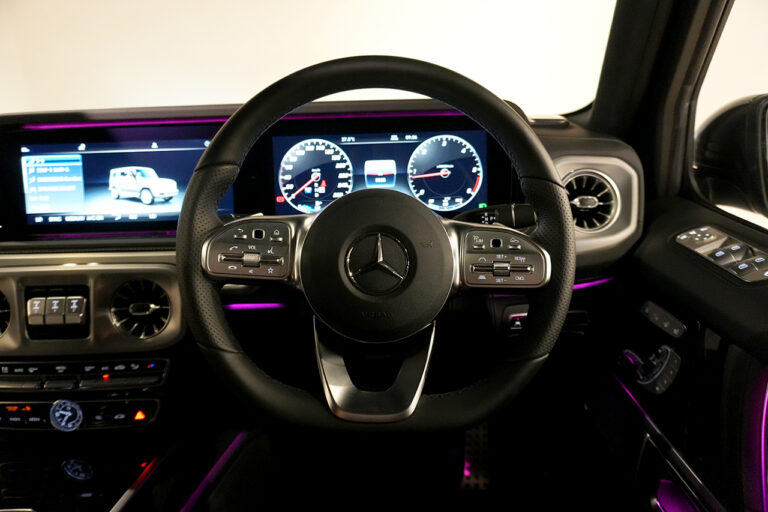 2023年式 メルセデスベンツ G400d ダークブラック Gmanufakturプログラム AMGライン MQ4124 オブシディアンブラック