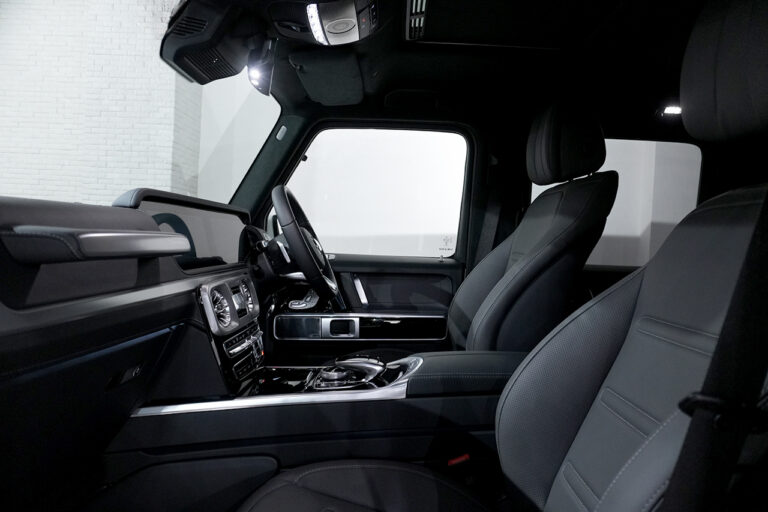 2024年式 メルセデスベンツ G400d manufakturプログラム ダークプラチナ オパリスホワイト MQ4155