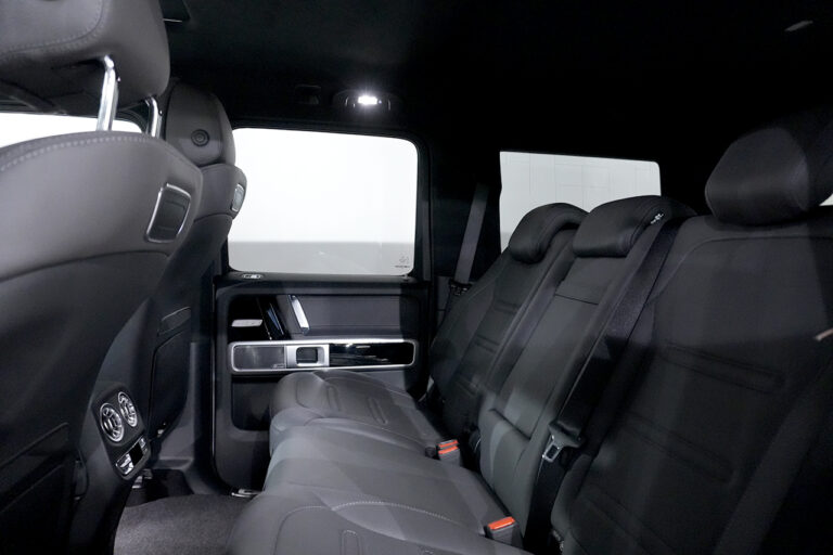 2024年式 メルセデスベンツ G400d manufakturプログラム ダークプラチナ オパリスホワイト MQ4155