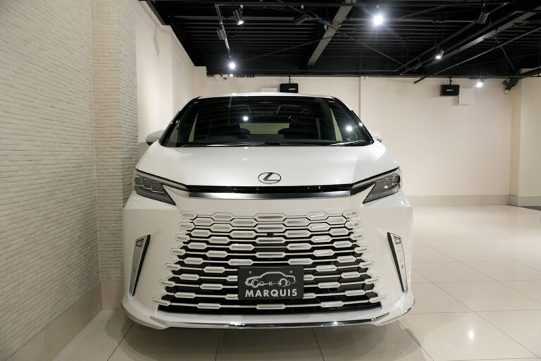2025年式 LM500h VersionL 後期モデル ソニッククォーツ 内装 ブラックレザー MQ4139