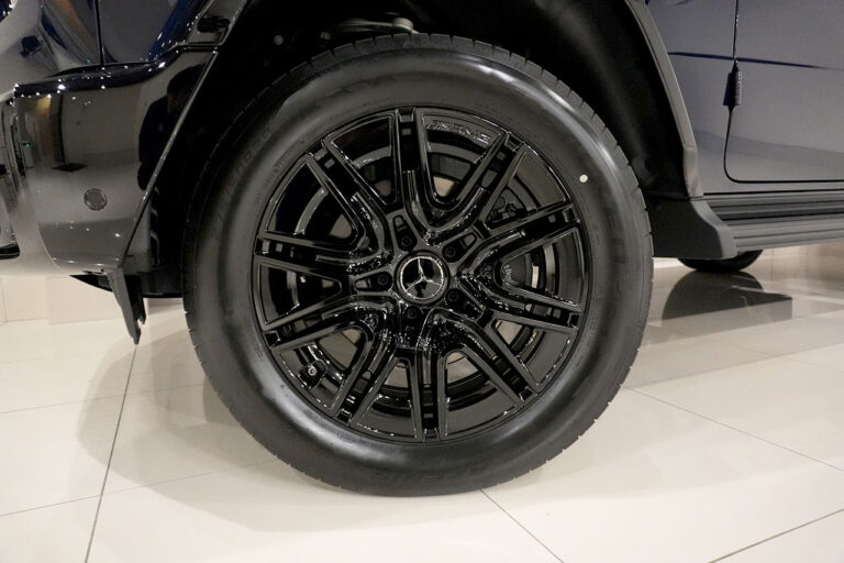 2025年式 メルセデスベンツ G450d Edition MANUFAKTUR Icon　MANUFAKTURダークブルー MQ4144