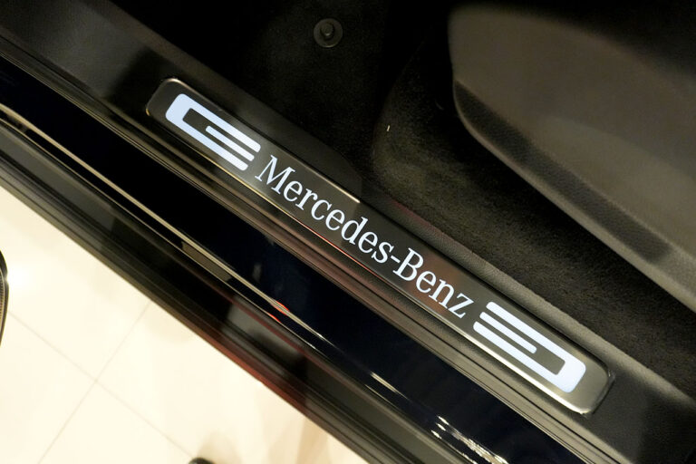 2025年式 メルセデスベンツ G450d Edition MANUFAKTUR Icon　MANUFAKTURダークブルー MQ4144