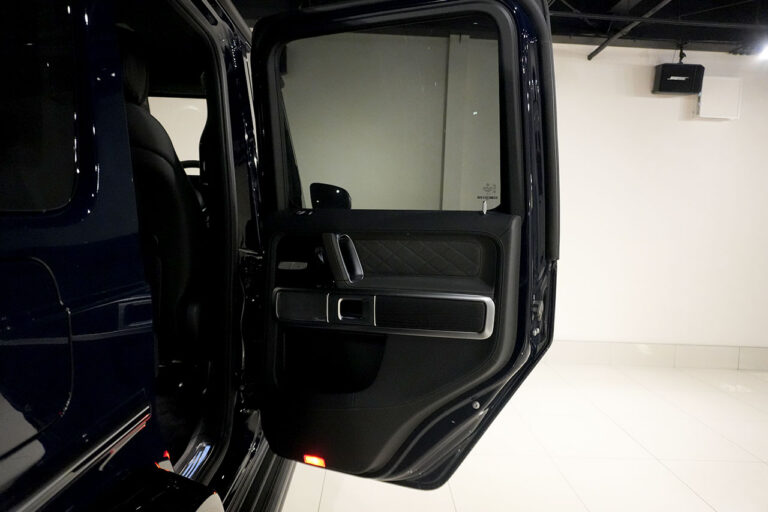 2025年式 メルセデスベンツ G450d Edition MANUFAKTUR Icon　MANUFAKTURダークブルー MQ4144