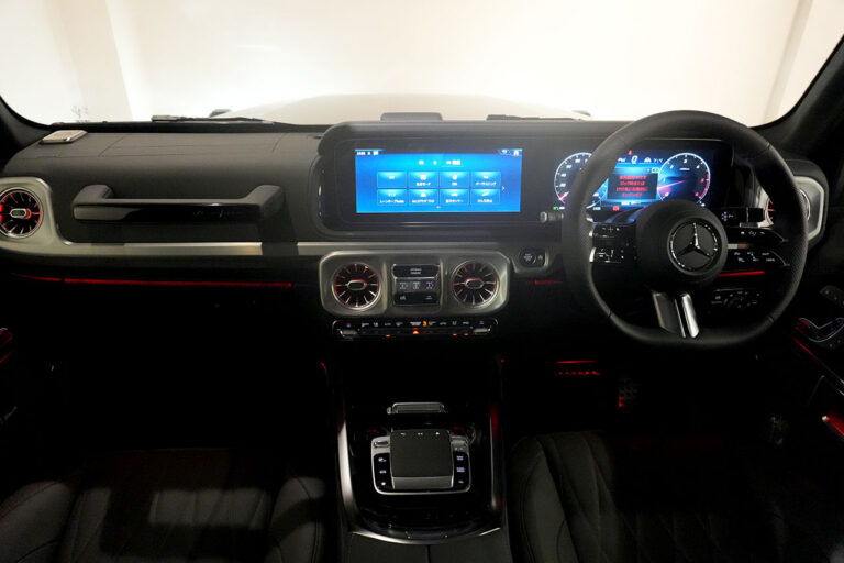 2025年式 メルセデスベンツ G450d AMGライン MANUFAKTURプログラムプラス ナイトパッケージ モハーベシルバー MQ4150