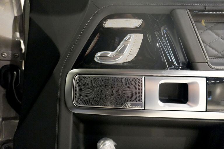 2025年式 メルセデスベンツ G450d AMGライン MANUFAKTURプログラムプラス ナイトパッケージ モハーベシルバー MQ4150