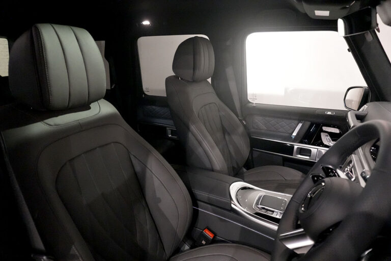 2025年式 メルセデスベンツ G450d AMGライン MANUFAKTURプログラムプラス ナイトパッケージ モハーベシルバー MQ4150