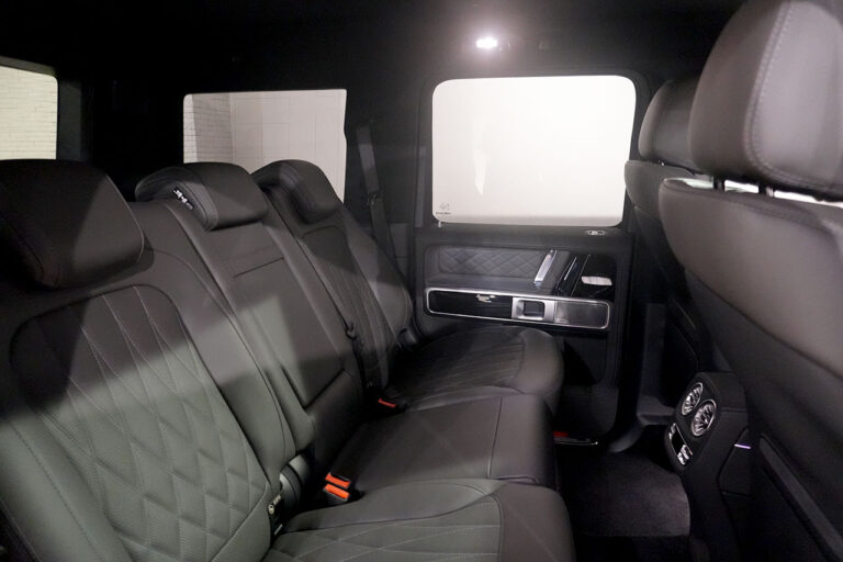 2025年式 メルセデスベンツ G450d AMGライン MANUFAKTURプログラムプラス ナイトパッケージ モハーベシルバー MQ4150