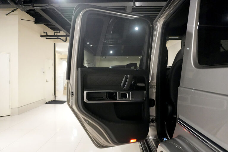 2025年式 メルセデスベンツ G450d AMGライン MANUFAKTURプログラムプラス ナイトパッケージ モハーベシルバー MQ4150