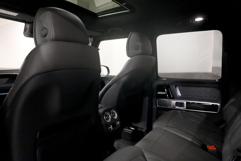 2025年式 メルセデスベンツ G450d AMGライン MANUFAKTURプログラムプラス ナイトパッケージ モハーベシルバー MQ4150