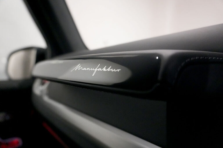 2025年式 メルセデスベンツ G450d AMGライン MANUFAKTURプログラムプラス ナイトパッケージ モハーベシルバー MQ4150