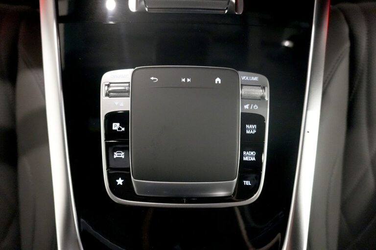 2025年式 メルセデスベンツ G450d AMGライン MANUFAKTURプログラムプラス ナイトパッケージ モハーベシルバー MQ4150